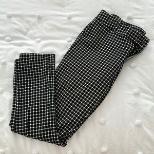 Black and white leggings